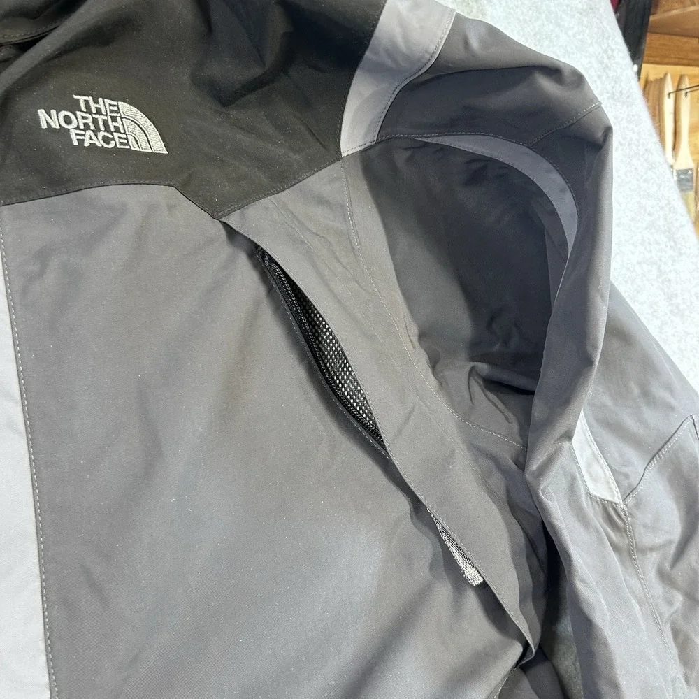 The North Face TNF HyVent Waterproof Winter Snow Ski Hooded Coat Men's  Size XL